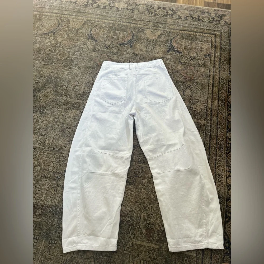 NWOT Amazon Bright White Barrel Denim Jeans